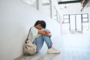 Melampaui Kesedihan Mengenali Gejala Depresi Yang Sering Diabaikan Demi Kesehatan Mental Yang Lebih Baik